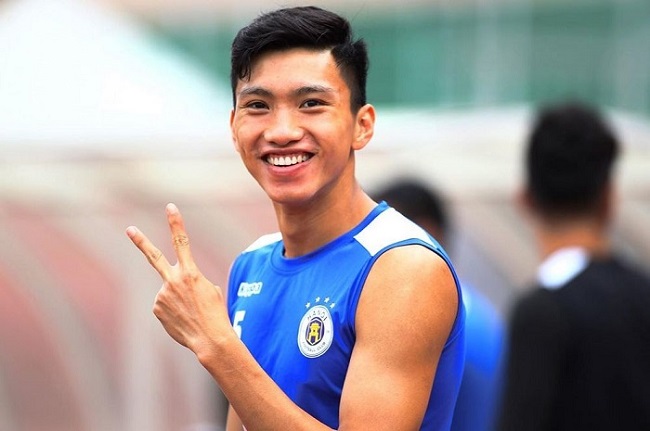 Cầu thủ Đoàn Văn Hậu - Cầu thủ trẻ nhất của đội tuyển Việt Nam