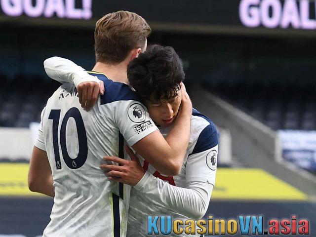 Soi kèo Leeds vs Tottenham