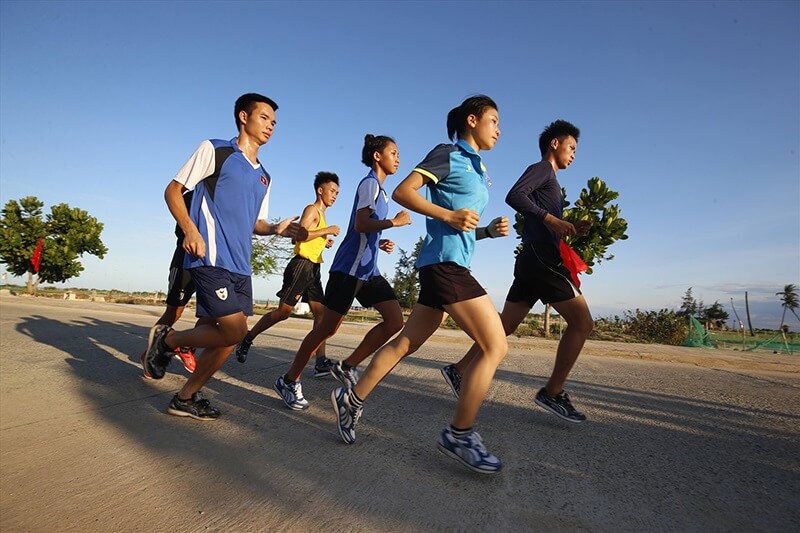 Khoảng 800 vận động viên chạy marathon trên khắp thế giới mỗi năm