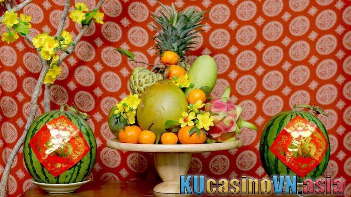 cách bày hoa quả trên bàn thờ