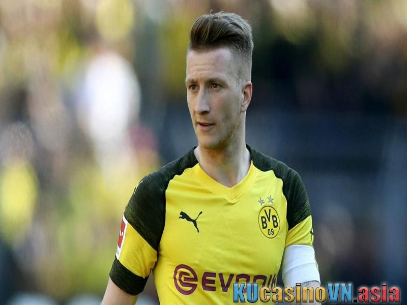 cầu thủ bóng đá đẹp