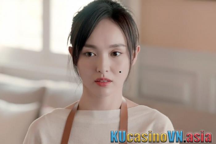 Nốt ruồi trên má trái