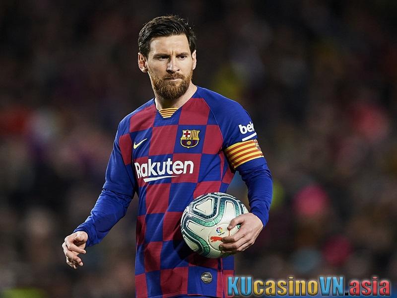 Cầu thủ của Messi đoạt giải tiền đạo xuất sắc nhất thế giới