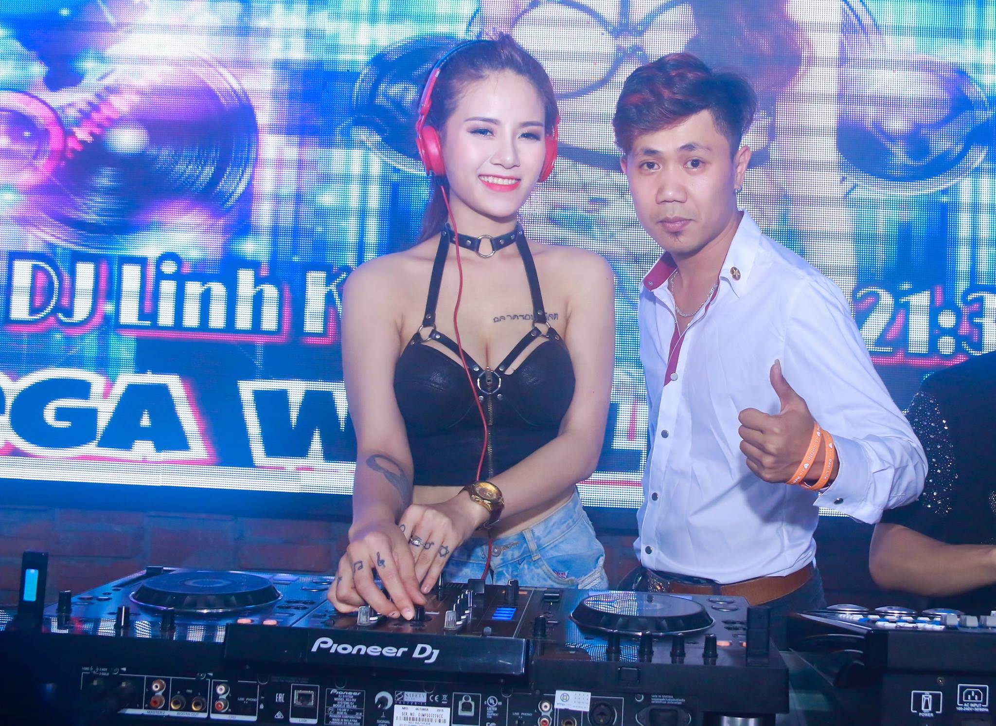 Vẻ đẹp sexy và cuốn hút của nữ DJ nóng bỏng Linh Kem 4